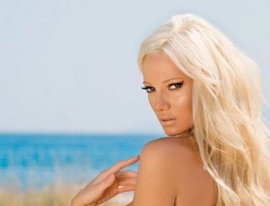 Τζούλια Αλεξανδράτου: Ανησυχία με την πρόσφατη εικόνα της - Έχει μείνει ένα... μάτσο κόκαλα! (φωτό)